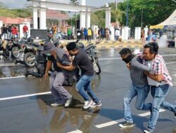 Demo di Depan KPU Konawe: Tiga Pengunjuk Rasa Diamankan Polisi