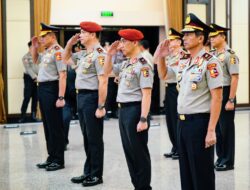 13 Pati Polri Mendapat Kenaikan Pangkat Setingkat Lebih Tinggi