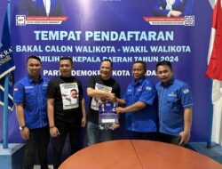 Pilwali Kota Kendari, Asmawa Tosepu – Yudhianto Mahardika Kompak Ambil Formulir di Partai Demokrat