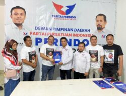 Siap Tarung di Pilwali, Yudhianto Mahardika Ambil Formulir Pendaftaran di Partai Perindo Kota Kendari