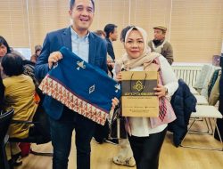 Di Bawah Komando Anton Timbang, Kadin Sultra Bawa Tenun Kendari Tembus Eropa