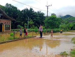 Personel Polres Konawe Pantau Wilayah Rawan Banjir