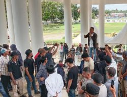 Demo di Kantor Bupati, GEMPAR Minta Tambang Pasir Konawe Dibuka Kembali Secara Legal